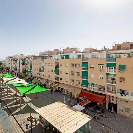 Penthouse With Terrace דירה